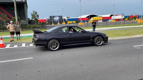 R33 GTR leaving Car Meet