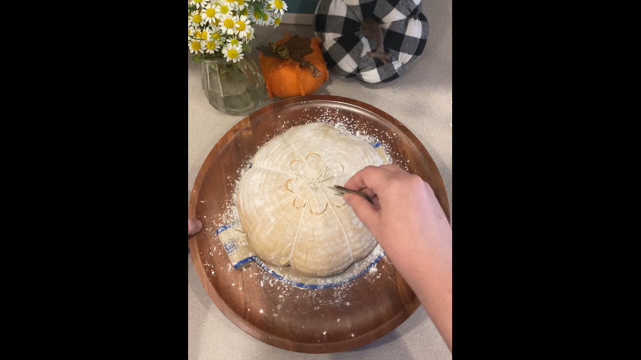 A Step by Step Guide to Making a Sourdough Pumpkin.