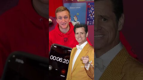 Who Am I?!? #fyp #jimcarrey #comedian #actor #celebrity #guessinggame #guesswho