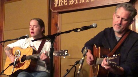 Billy Strings & Bryan Sutton - Last Train From Poor Valley (Station Inn)