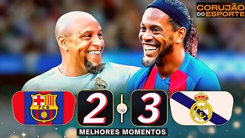 Ronaldinho Gaúcho and Roberto Carlos gave a lesson in the Stars Classic