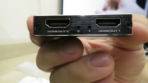 Splitter HDMI 2.0 4K UHD 1x2 HDCP 2.2 HDR 4K/60Hz com suporte para downscale (4K p/ 1080p)