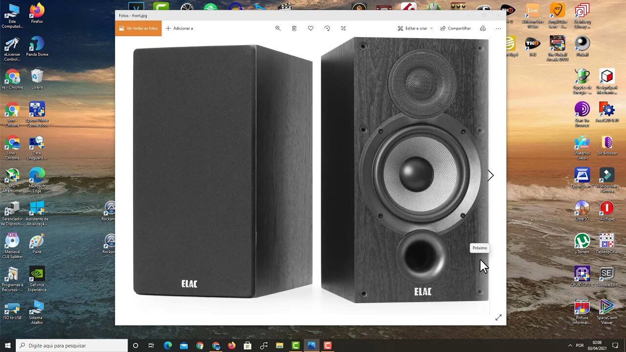 Front Ported vs Rear Ported Bookshelf Qual a Diferença entre Caixas Com Duto de Ar na Frente e Atrás