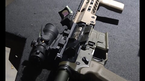 The Coolest AR15 cerca 2007: Custom Build and Blast from the Past with Tactical Crimson