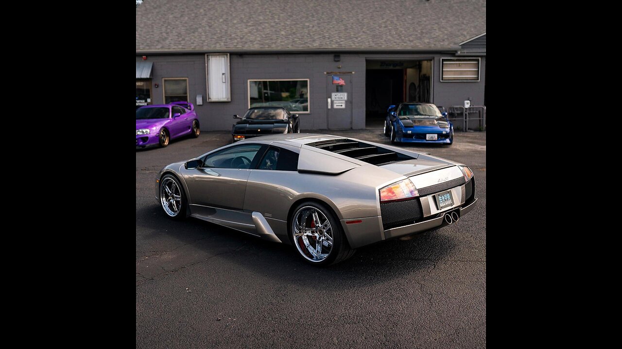 Lamborghini Bull Run - Running with the Bulls