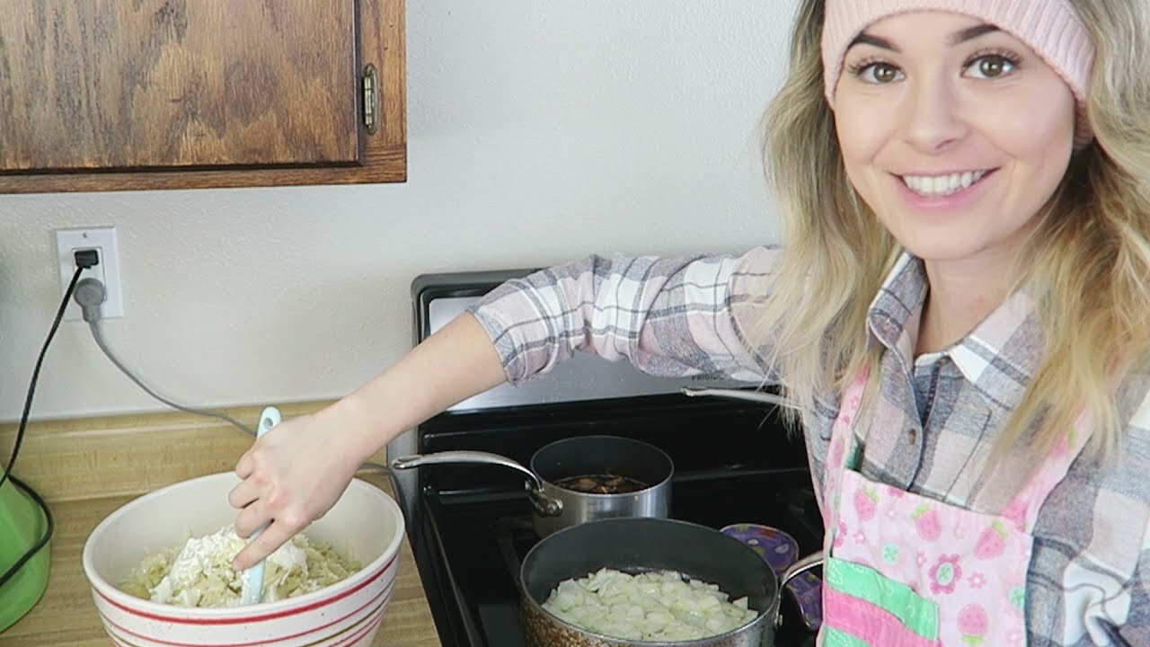 Cheesy Hash Brown Casserole and Crock Pot Pumpkin Chili!