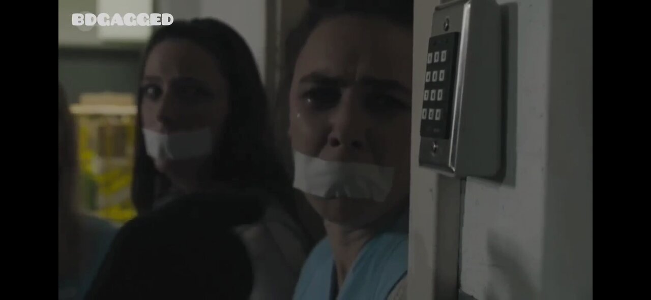 The robber attacked and taped the girls' mouths