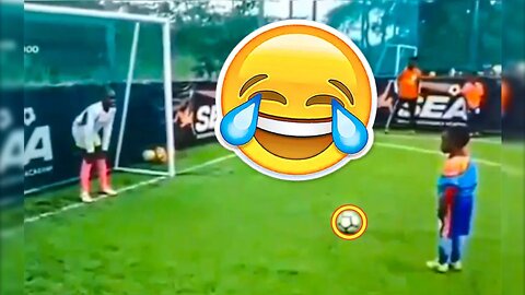 BEST SOCCER FOOTBALL VINES & TIKTOK'S 🤣 FAILS, SKILLS, GOALS