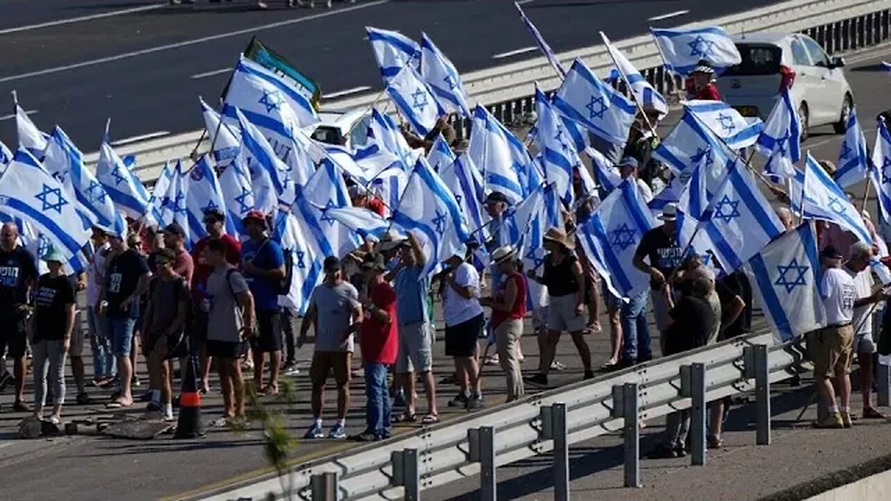 LIVE: Anti-govt protesters take 'day of disruption' to train stations in Israel