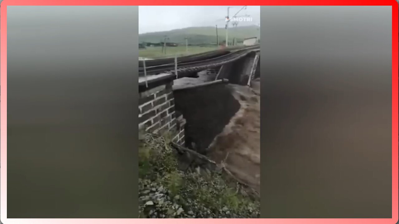 Trans-Siberian Railway Halted Due to Bridge Damaged by Flooding in Russia's Far East! - 2603