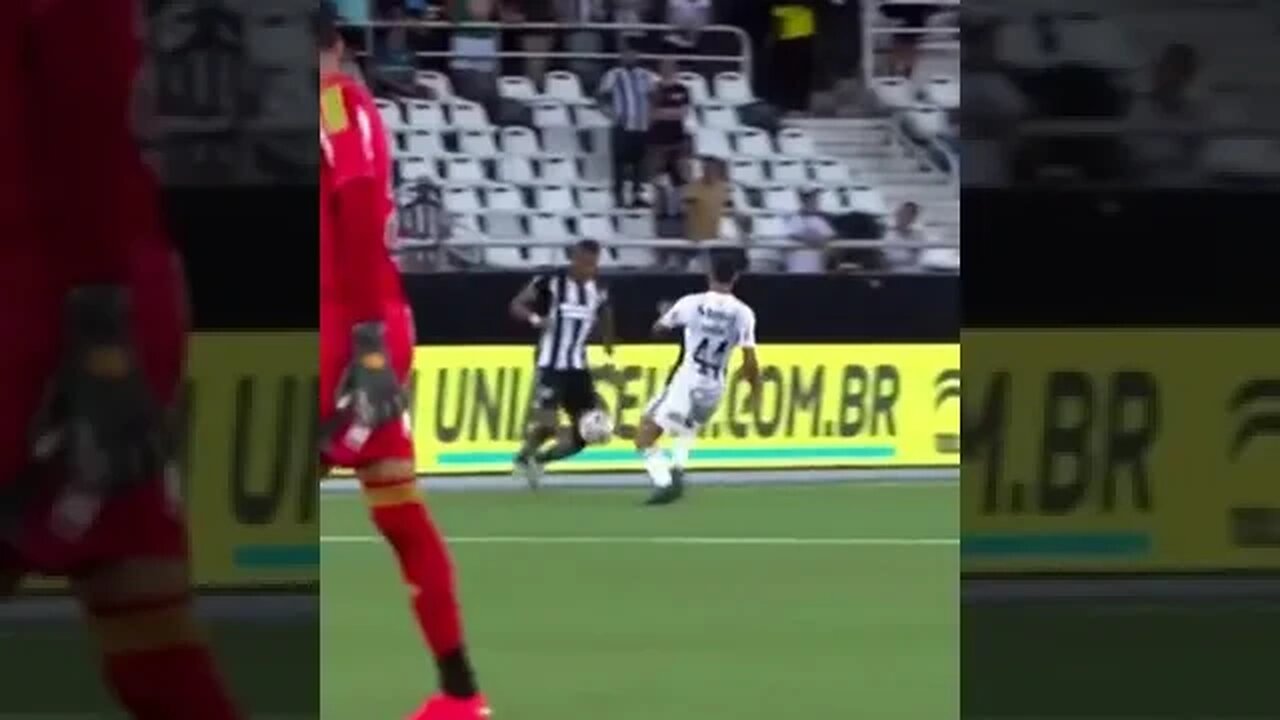 JÚNIOR SANTOS RABISCA PRA CIMA DELES!!!