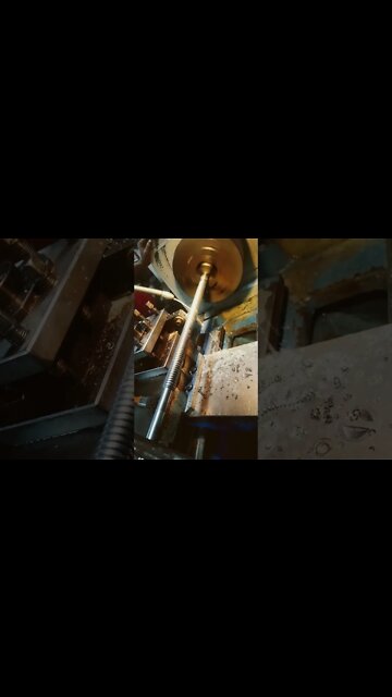 Lead Screws Cutting With Lathe Machine #shorts