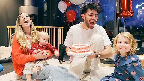 Novies 1st Birthday With The Family | Vlogmas Day 6.