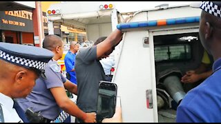 SOUTH AFRICA - Durban - Municipality's toilet rolls confiscated (Videos) (riQ)