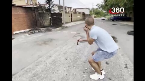 Donetsk teenagers destroying the mines that were scattered around the city by the Ukrainian Nazis