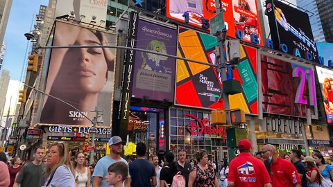 Tens of thousands in Times Square.