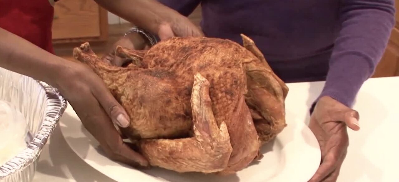 Survey: 1 in 3 parents say benefits of gathering at Thanksgiving is worth the risk of coronavirus