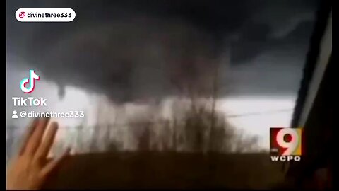Praying a tornado away from her home 🙏🙏