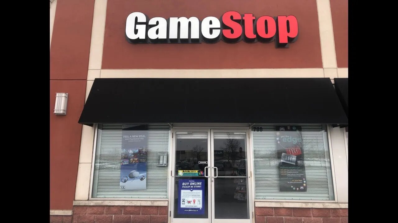 Waiting outside GameStop to pick up my PSVR 2 and Metroid Prime Remastered!