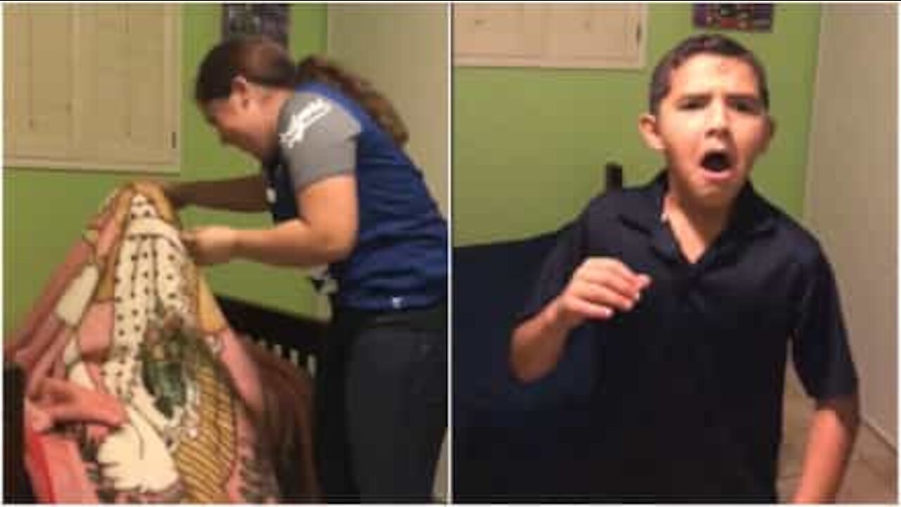 Bimbo si spaventa per un trucco di magia