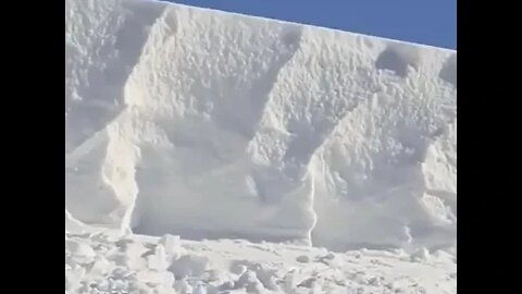 Cae nieve en el estado de Alaska, USA 2022 1476