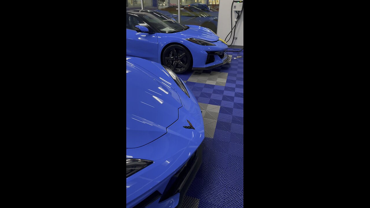 Chevrolet corvette Z06 and Stingray !! Pick one !!