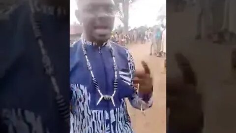 Toujours affaire du chef de village 😂le reportage de ça à l'ouest cameroun avec Flore de Lille MAFFO