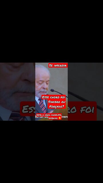 Lula se emociona ao receber diploma... #shorts