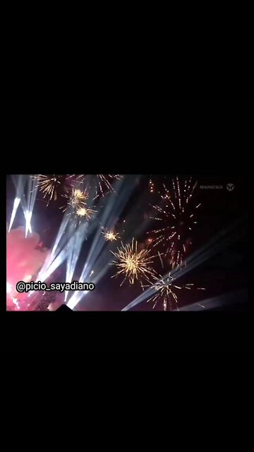 The best celebration in history 😻🎇🎆🎊🎉