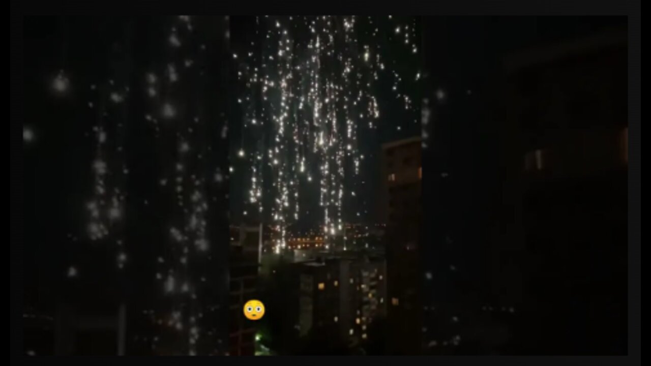 💥BREAKING!!💥 Ukraine Soldiers using Phosphorus on Civilians buildings!