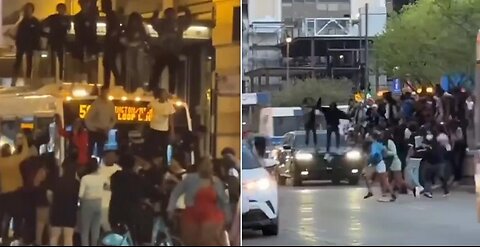 Black teen mobs hold Chicago hostage, 2 dead so far, New Mayor is racist