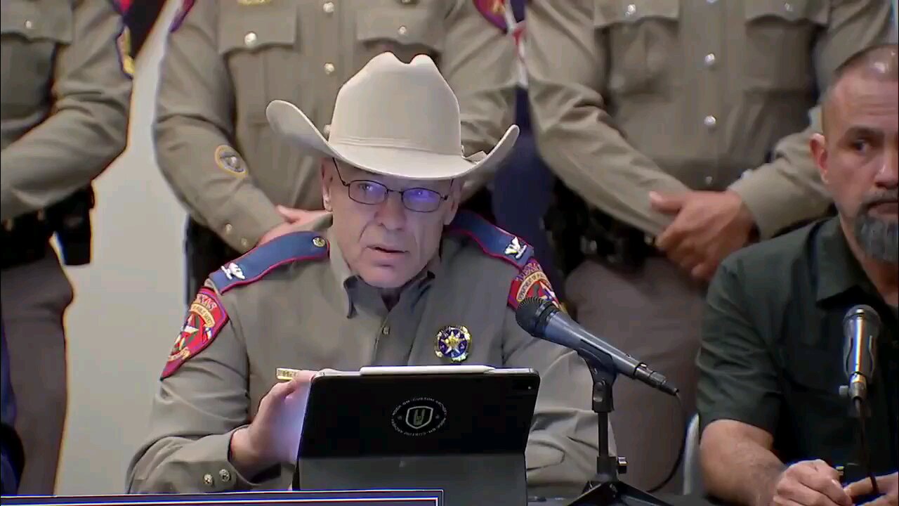 #Texas DPS Director referred to Mexicans #immigrants as cockroaches.