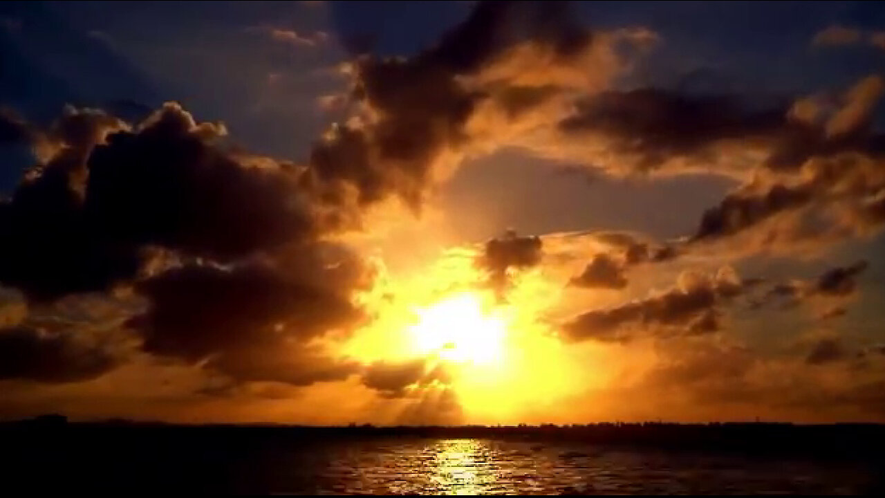 Awesome Time Lapse Video of Ocean Sunrise to Sunset