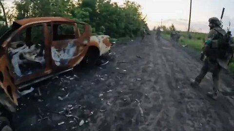 Ukrainians Attack Russian Positions in this Intense Helmet Cam Video.