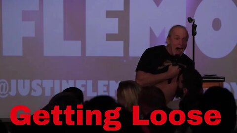 Loose Aussie Stand up comedian Flemo live at the comics lounge.