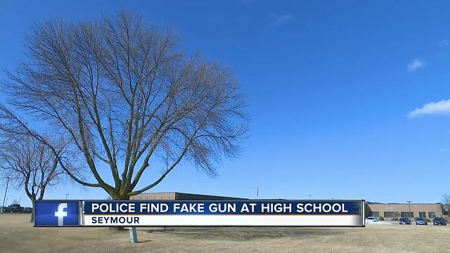 Lockdown lifted at Seymour High School