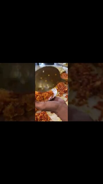 Yummy 😋 sweets Halwa #ytshorts #shorts #Food #Streetfood #UpFoodReview