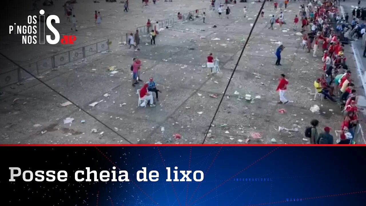 Petistas transformam Praça dos Três Poderes em lixão a céu aberto