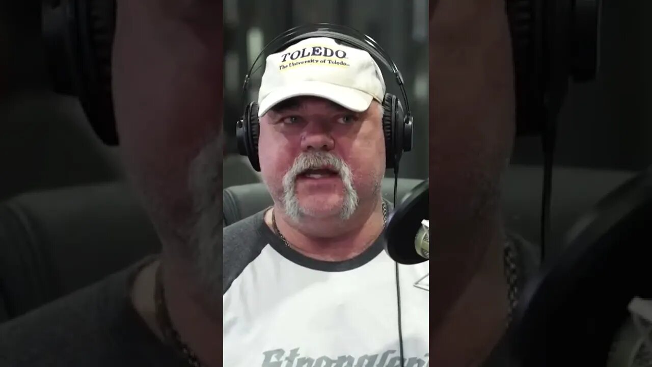 What's the Difference Between a Lifter Who Loves Winning vs. One Who Hates Losing? 😵 #shorts