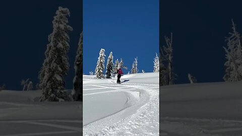 Beautiful day on the #splitboard at Mt Bachelor #jeeplife #overlanding #snowboarding