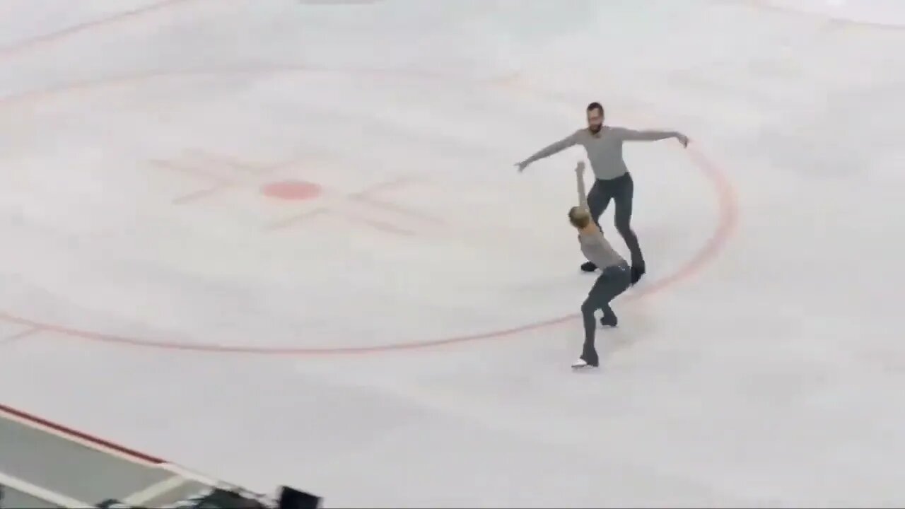 *Scary Fall - Please Beware* - Ashley CAIN / Timothy LEDUC, GOLDEN SPIN ZAGREB PAIRS FS Dec95 14