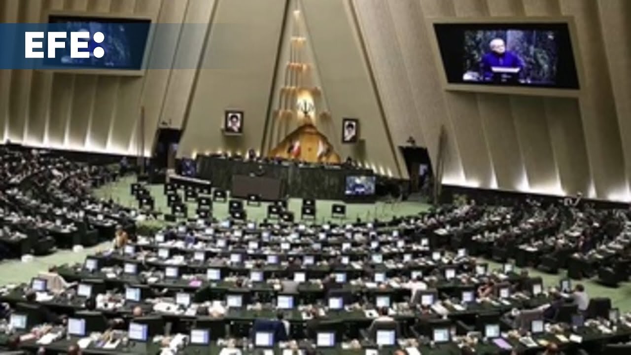 El Parlamento iraní aprueba a todos los ministros propuestos por el presidente Pezeshkian