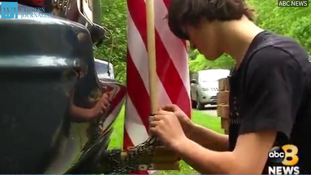 Virginia High School Principal Backs Students’ Patriotic Display