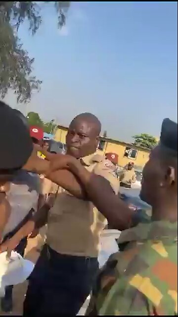 How it started. Vs. How it's going #Nigeria is zoological republic