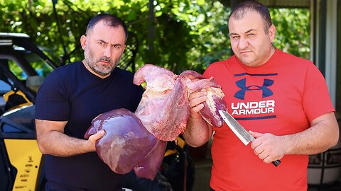 ROASTING MEAT, HEART, LIVER and LUNGS in a COUNTRY OVEN.