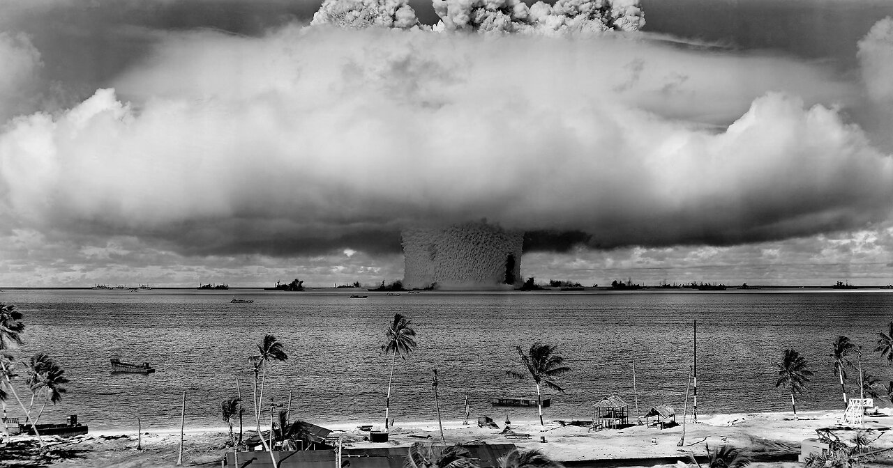 Nuclear Test in Water!! UNDERWATER ATOMIC BLAST