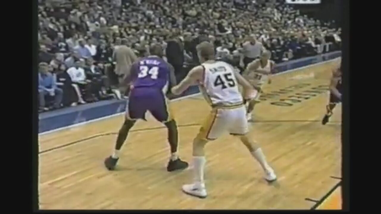 Shaquille O'Neal 22 Points 4 Ast 4 Blk @ Pacers, 1999-2000.