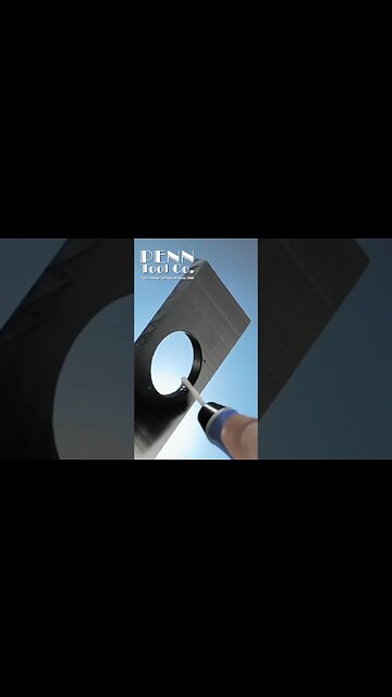 Swivel ceramic tool for deburring plastics