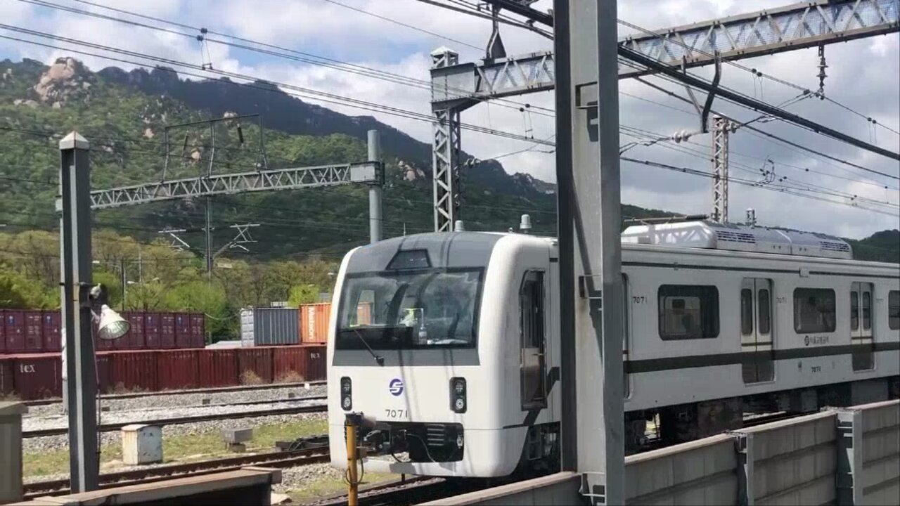 Seoul metro line.7 New train