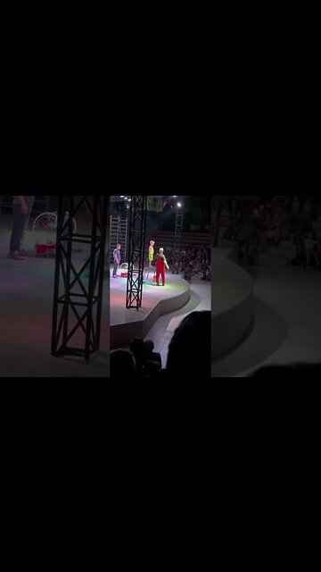 Magical show 📦📦